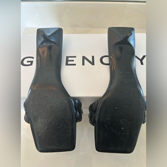 I am selling a pair of Givenchy authentic black kitten heel sandals in a size 41 - Picture 7 of 9
